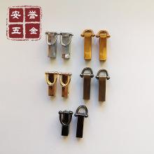 怎么拆包上的五金扣，怎么拆包上的五金扣子