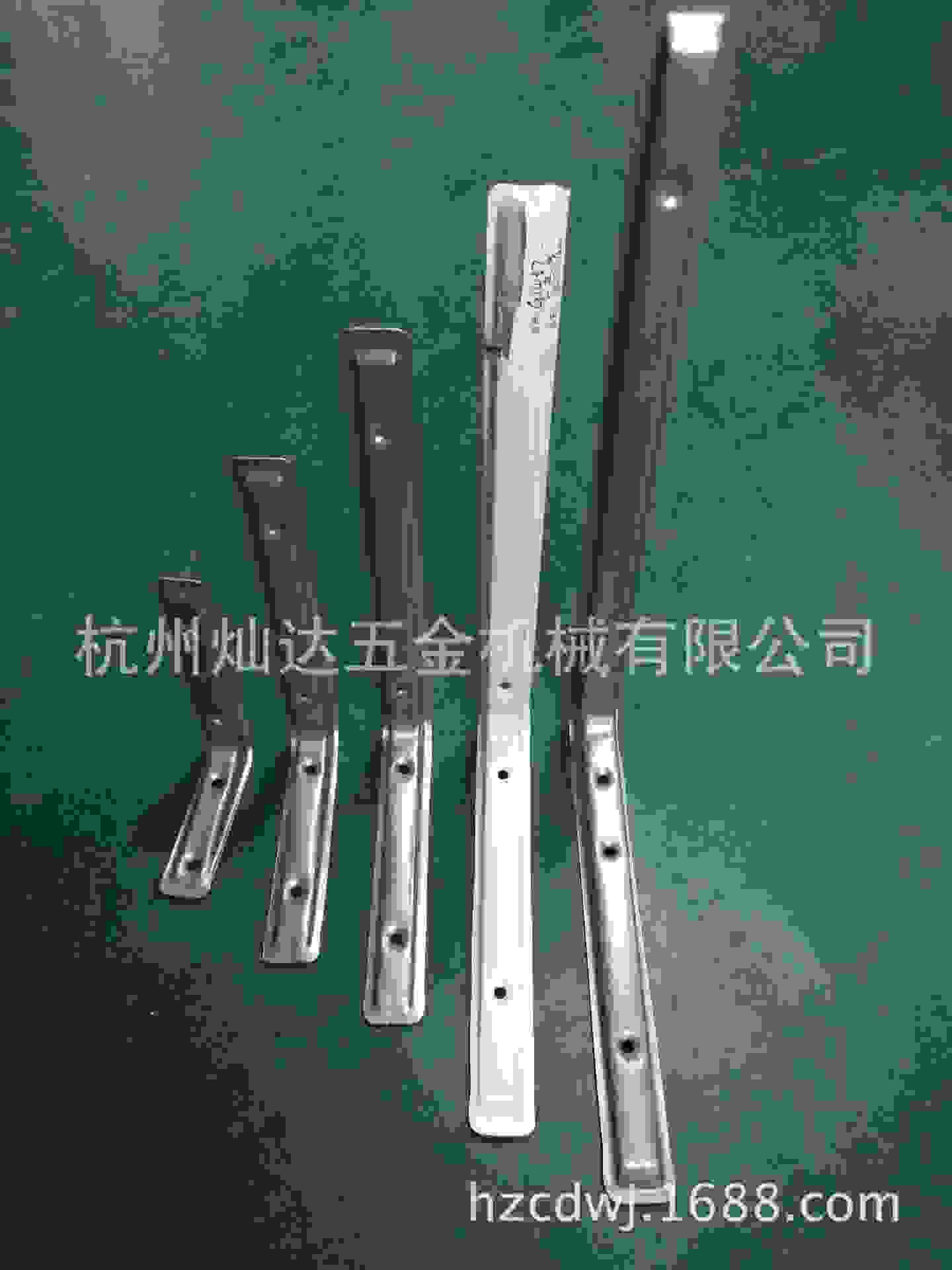 中山五金冲压工资怎么样，三力五金冲压工工资怎么样